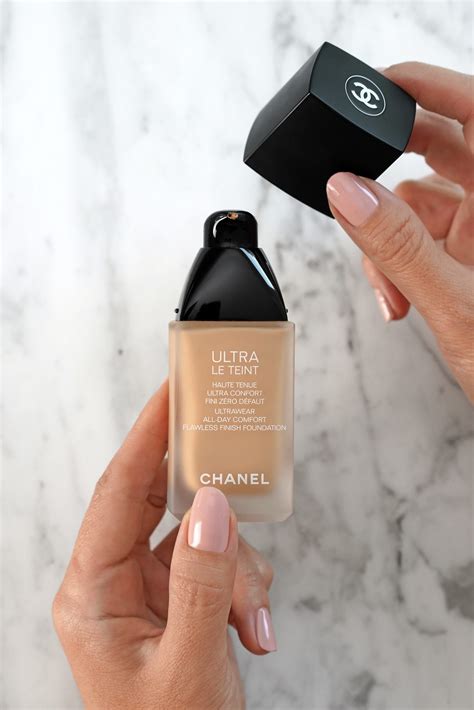 chanel ultra wear foundation review|NEW CHANEL Ultra Le Teint Velvet 202.